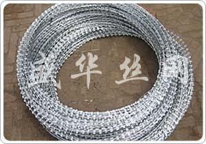 刺绳 刀片刺绳 刺绳厂 刺绳价格 安平刺绳 盛华金属丝网 安平县盛华金属丝网制品厂 护栏网,勾花网,铁丝网,六角网,钢丝网
