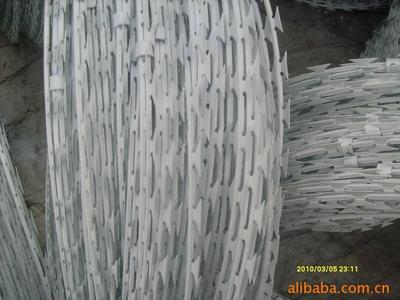 【供应刀片刺绳】价格,厂家,图片,金属丝绳制品,安平县麒麟金属网厂-